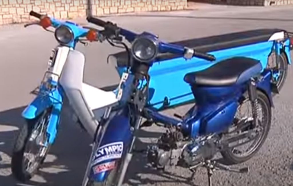 Αυτό το δεν έχετε ξαναδεί: Η πατέντα με το 8θέσιο μηχανάκι που έγινε viral (βίντεο)