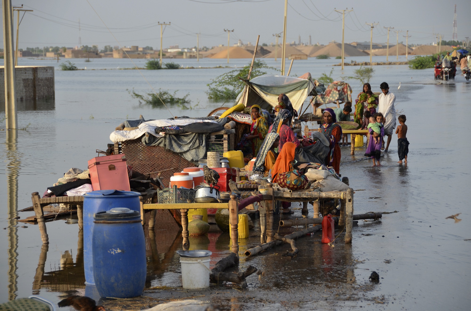 Πακιστάν: Εξαπλώνονται οι ασθένειες μετά τις πλημμύρες – Γεμάτα τα νοσοκομεία
