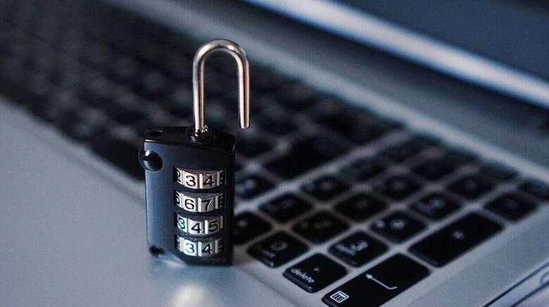 Προσοχή στις ηλεκτρονικές απάτες που σχετίζονται με επιδόματα και εφορία