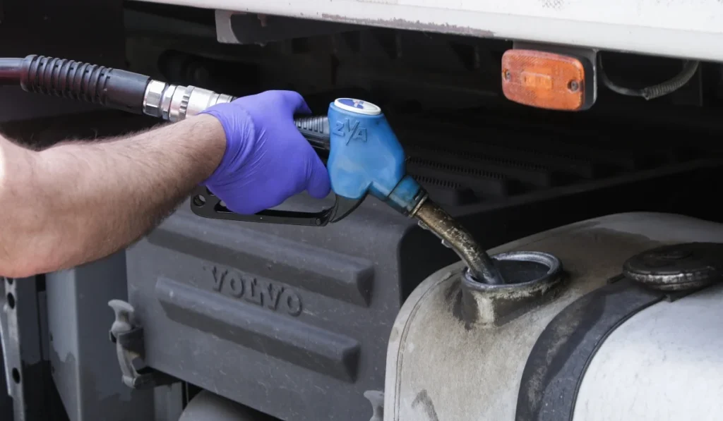 «Παρελθόν» η επιδότηση του πετρελαίου κίνησης – Πού θα φθάσει η τιμή του ανά νομό