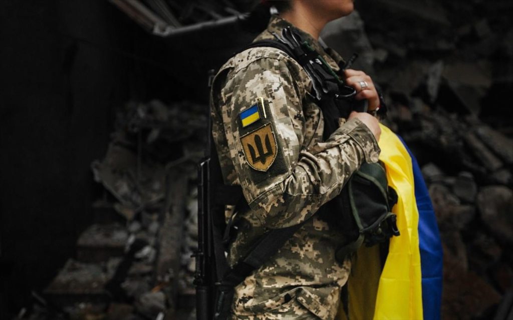 Spiegel: «Η ΕΕ θα αναλάβει την εκπαίδευση έως και 15.000 Ουκρανών στρατιωτών»