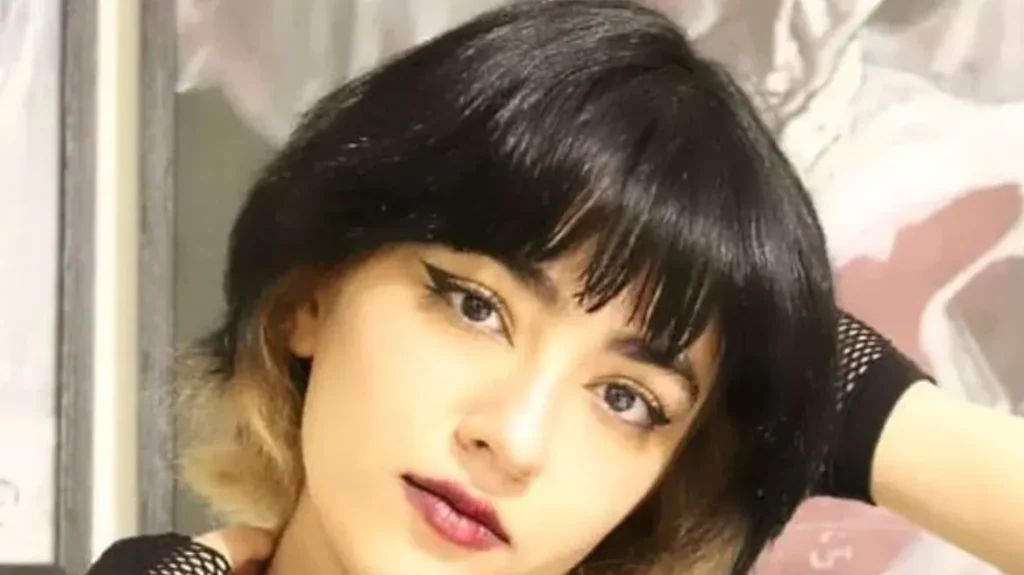 Ιράν: Δυνάμεις ασφαλείας έκλεψαν τη σορό 16χρονης διαδηλώτριας