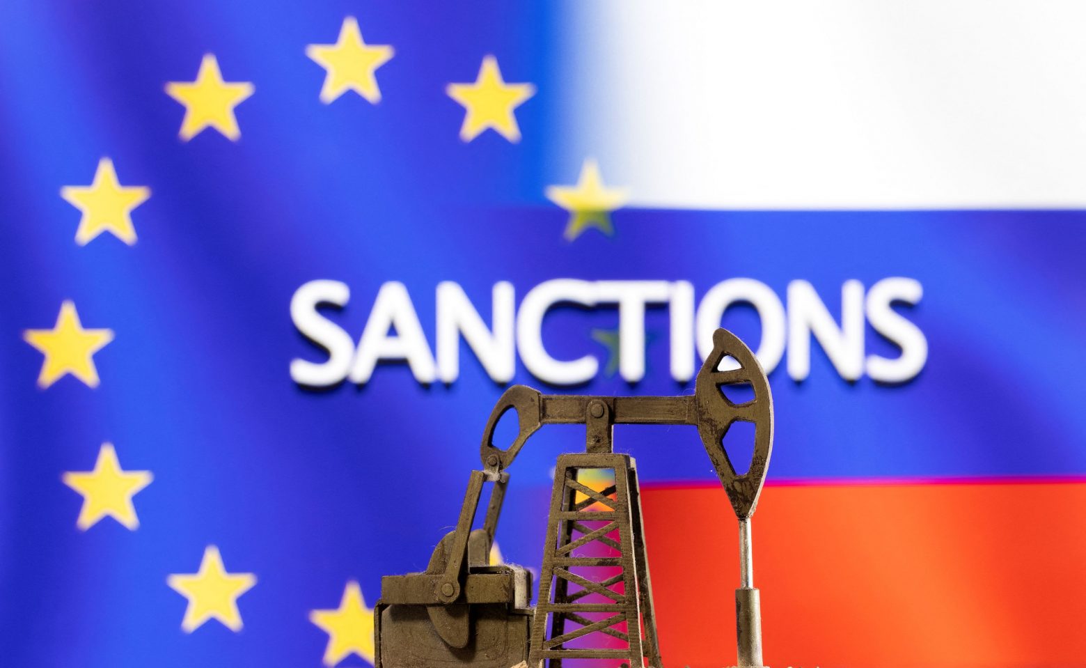 ΕΕ: Συμφωνία για πλαφόν στο ρωσικό πετρέλαιο