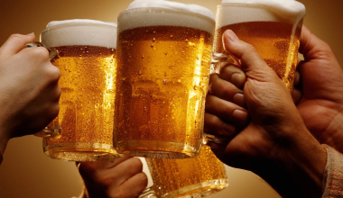 Οι 6 ομάδες ανθρώπων που δεν πρέπει ποτέ να καταναλώσουν μπύρα