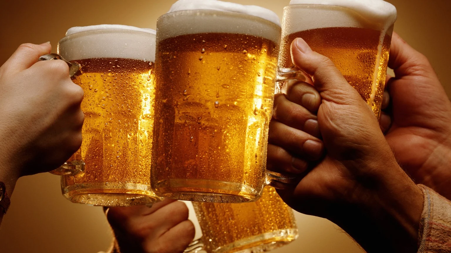 Οι 6 ομάδες ανθρώπων που δεν πρέπει ποτέ να καταναλώσουν μπύρα