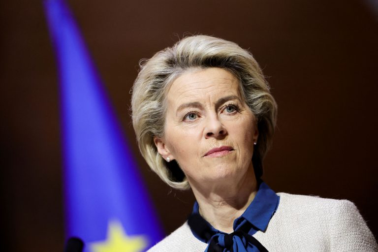 Πράγα – Σύνοδος Κορυφής: Σχεδόν όλα τα κράτη της ΕΕ εναντίον της Γερμανίας για το πλαφόν στο φυσικό αέριο