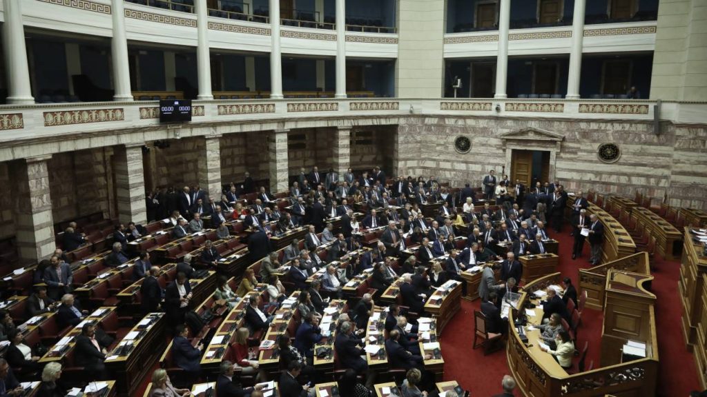 Βουλή: Δε θα γίνει άρση της ασυλίας του Κωνσταντίνου Κυρανάκη & του Γιάννη Λοβέρδου