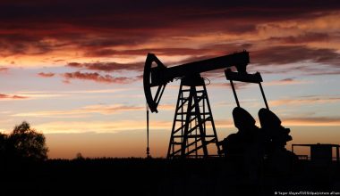 Κομισιόν: Ανακοίνωσε το 8ο πακέτο κυρώσεων κατά της Ρωσίας – Έρχεται πλαφόν στην τιμή πετρελαίου