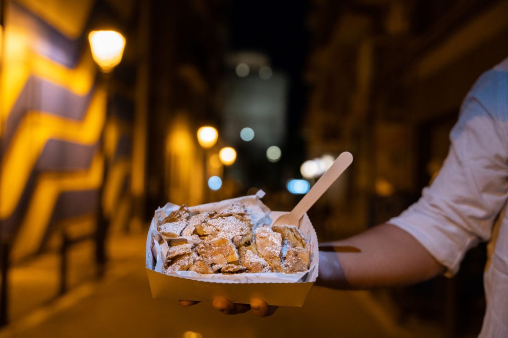 Νέα μελέτη: Τελικά πόσο βλάπτει να τρώμε αργά το βράδυ;