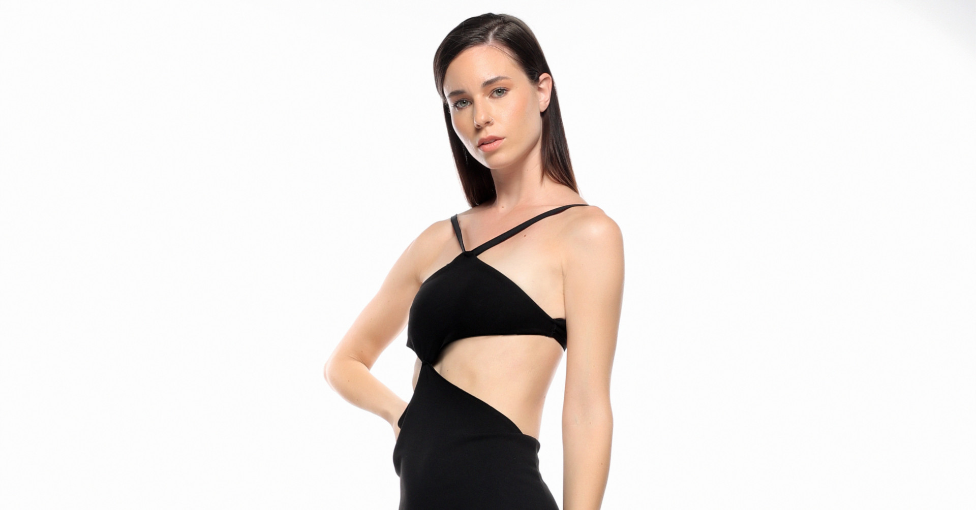 GNTM – Κατερίνα Καρά: Ποια είναι η… κορμάρα & μητέρα δύο παιδιών που μπήκε στο reality μόδας (φωτό)