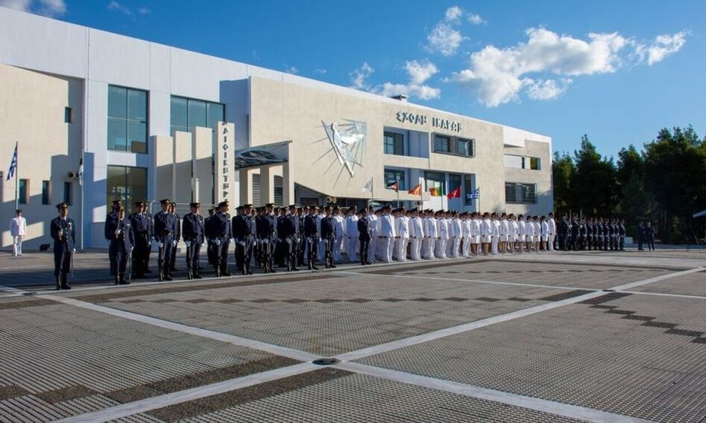 Πολεμική Αεροπορία: Ορκίστηκαν 159 νέοι Ίκαροι στην αεροπορική βάση Δεκέλειας