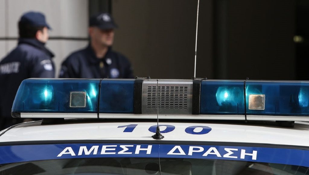 Πολεοδομία Παλλήνης: Άγνωστος έριξε οξύ σε δύο υπαλλήλους