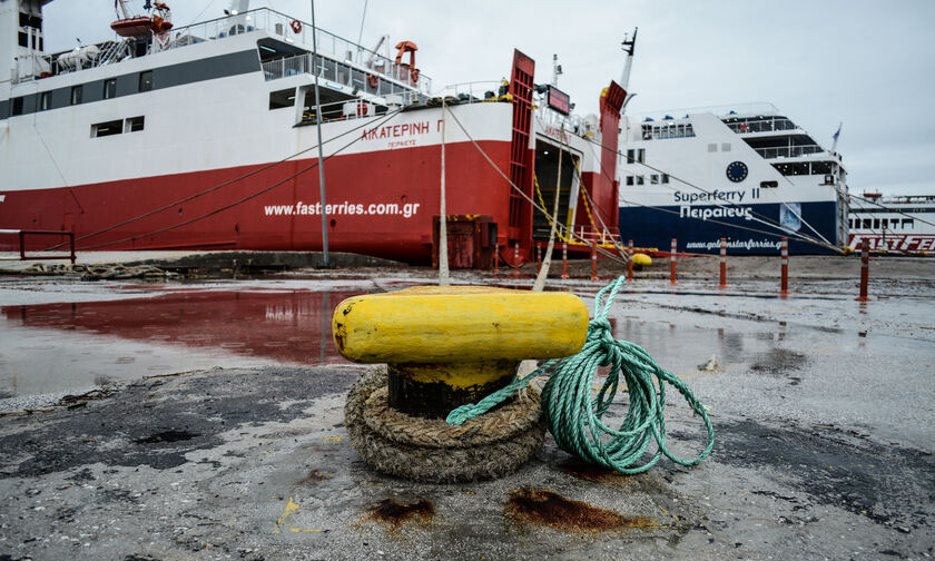 Απαγορευτικό απόπλου από Πειραιά και Ραφήνα