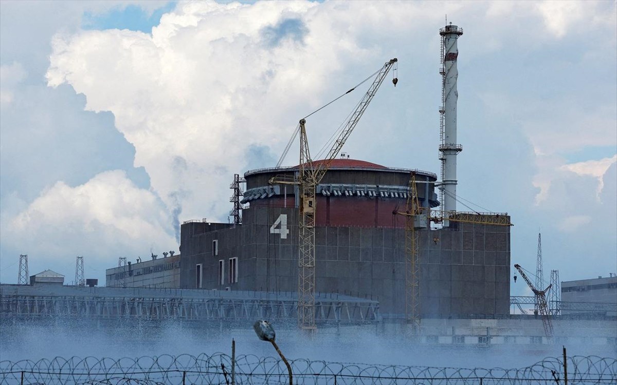 Με γεννήτριες πετρελαίου λειτουργεί πλέον ο πυρηνικός σταθμός της Ζαπορίζια μετά τους ουκρανικούς βομβαρδισμούς