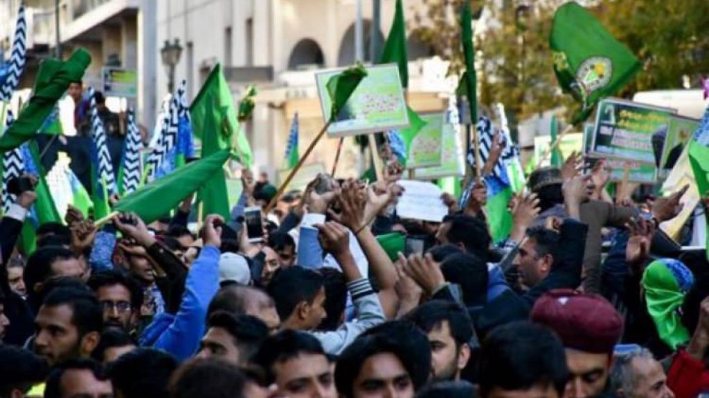 Νέα πορεία Πακιστανών  στο κέντρο της Αθήνας: Με μεγάφωνα και τραγούδια γιόρτασαν γενέθλια