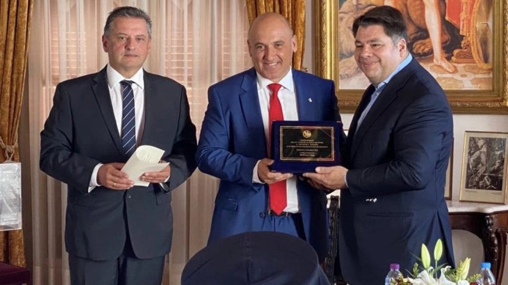 Τζορτζ Τσούνης: Επίτιμος δημότης Ναυπακτίας ο πρέσβης των ΗΠΑ στην Ελλάδα