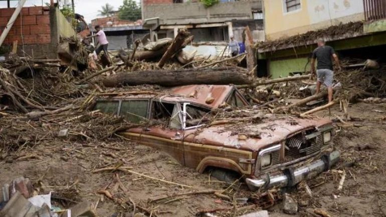 Βενεζουέλα: Τουλάχιστον 22 νεκροί και 50 αγνοούμενοι εξαιτίας κατολισθήσεων και πλημμυρών στην πόλη Λας Τεχερίας