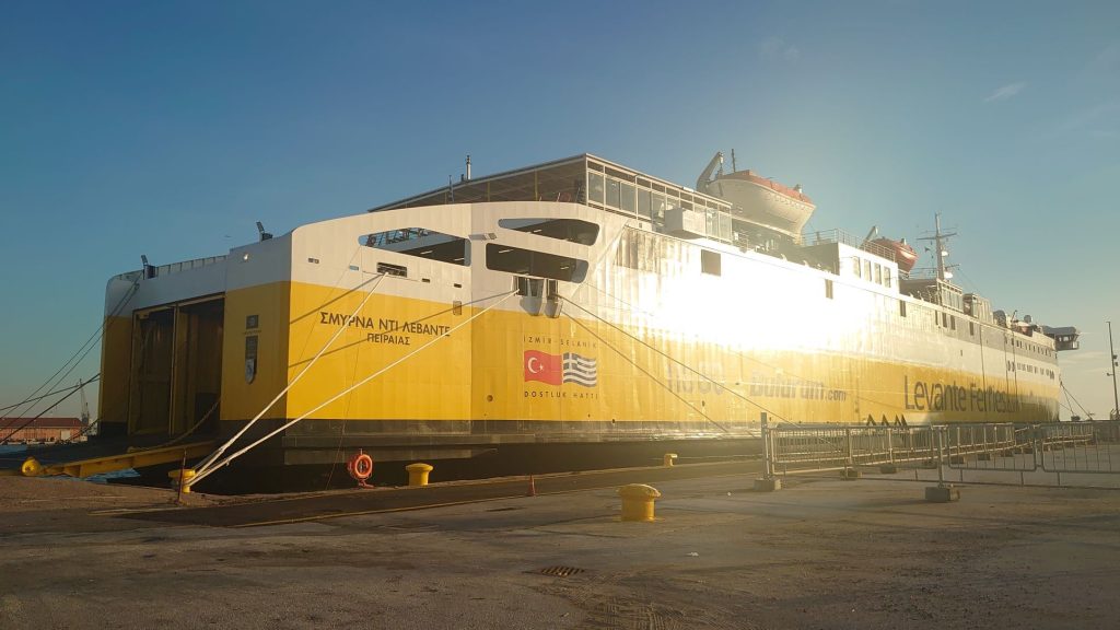 Ξεκίνησε το πλοίο για το πρώτο δρομολόγιο Θεσσαλονίκη – Σμύρνη