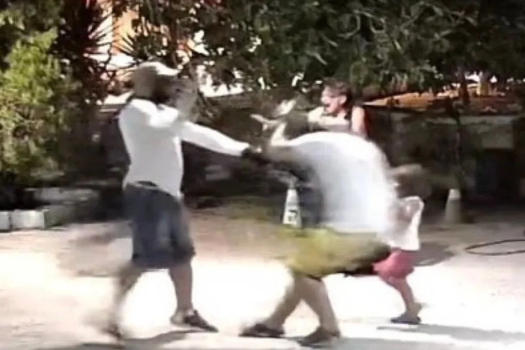 Αίγινα: Νέο βίντεο ντοκουμέντο από τη δολοφονική επίθεση σε μητέρα και γιο