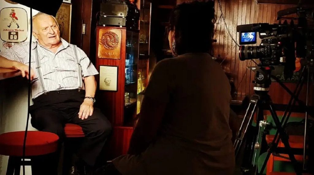 «Έφυγε» ο Λύσανδρος Παπαθεοδώρου – Ιδιοκτήτης του θρυλικού μπαρ «Au Revoir»