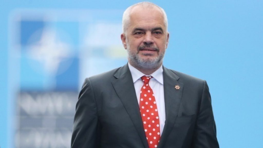 «Κωλοτούμπα» από τον Αλβανό πρωθυπουργό Ε.Ράμα: «Αστειευόμουν με τη λέξη “λαθρεμπόριο” για τα εμβόλια»