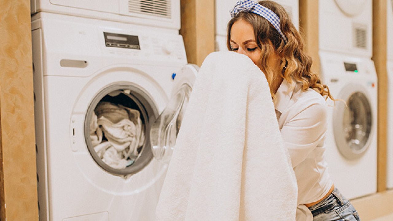 Με αυτά τα τρία κολπάκια θα μοσχομυρίζουν τα ρούχα σας χωρίς να βάλετε μαλακτικό