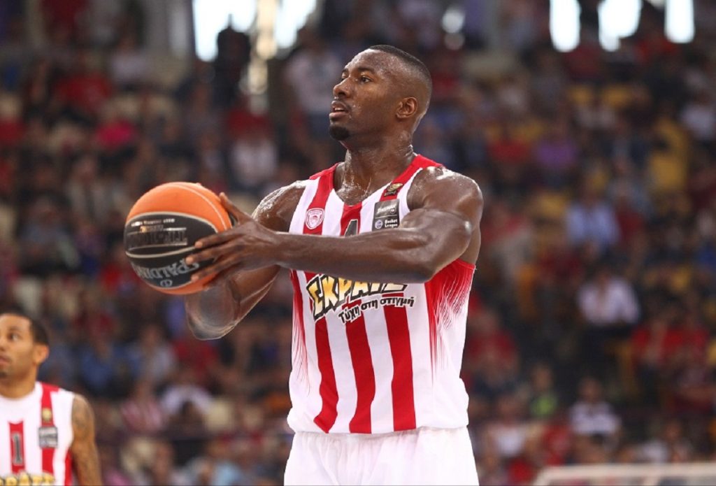 Μάθημα ζωής από τον Π.Γιανγκ: Στάθηκε ξανά στα πόδια του μετά το σοβαρό τροχαίο (βίντεο)