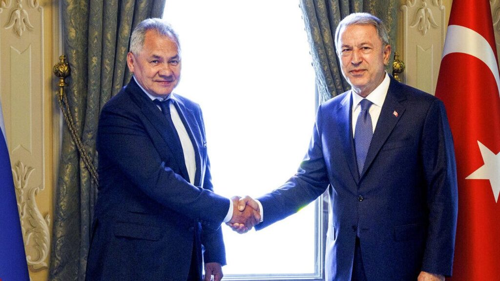 Τηλεφωνική επικοινωνία Χ.Ακάρ – Σ.Σοϊγκού: Τι συζήτησαν για την Ουκρανία