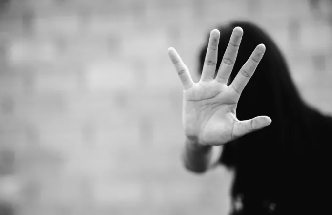 Φθιώτιδα: Ένοχος κρίθηκε 56χρονος που προσπάθησε να πνίξει τη σύντροφό του με τριχιά