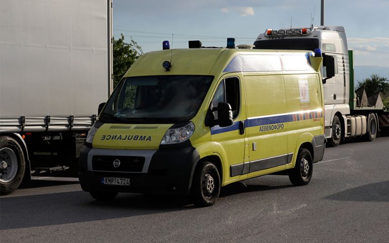 Θεσσαλονίκη: Πέντε τροχαία ατυχήματα λόγω ολισθηρότητας οδοστρώματος – Ένας τραυματισμός