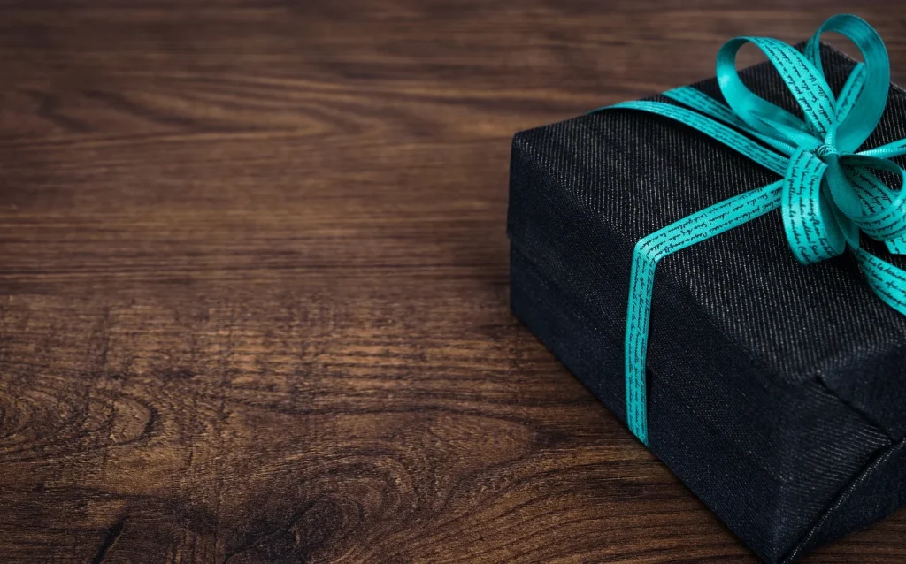 Ποιοι γιορτάζουν σήμερα 16 Οκτωβρίου 2022