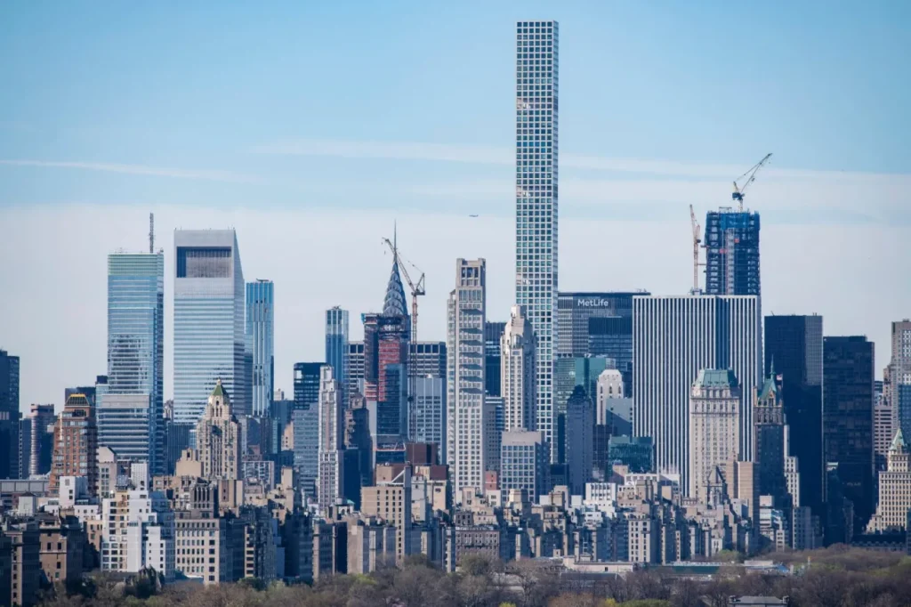 Οι δέκα πόλεις με τους περισσότερους ουρανοξύστες παγκοσμίως