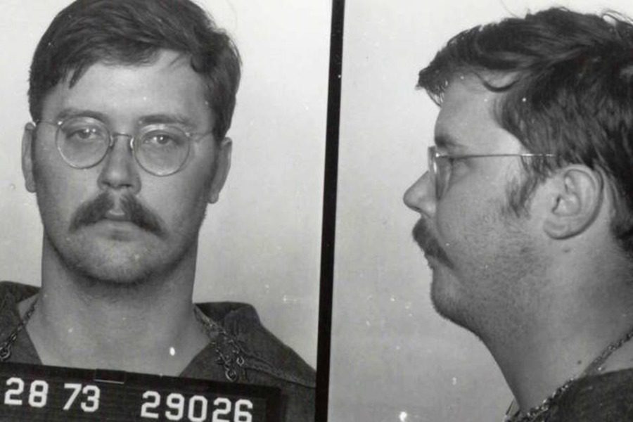 Ο δολοφόνος που έπινε τις μπίρες του παρέα με τους αστυνομικούς που τον έψαχναν