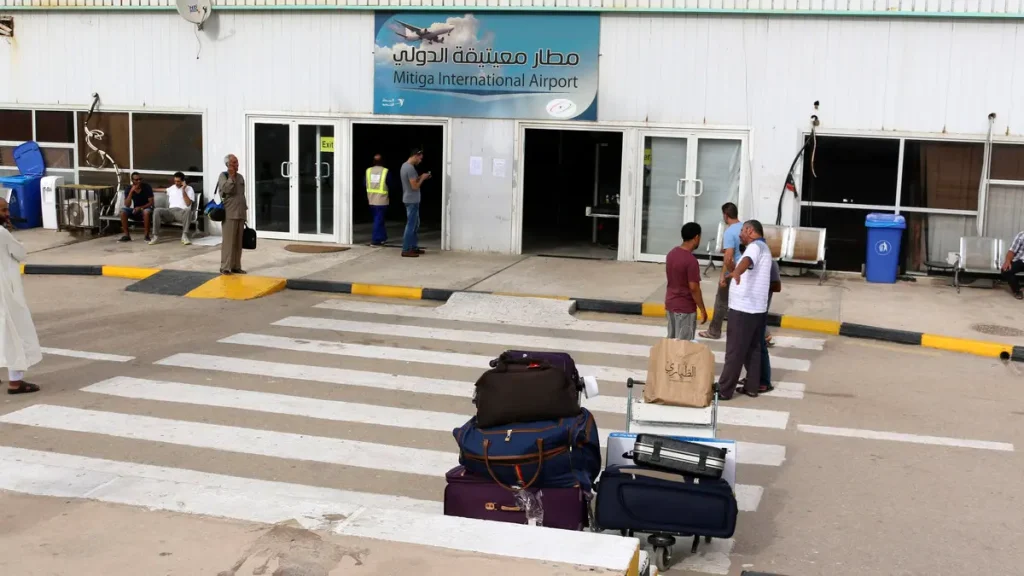 Λιβύη: «Τουρκικά» το διεθνές αεροδρόμιο Mitiga & η στρατιωτική βάση Al-Wattia κατά την Google