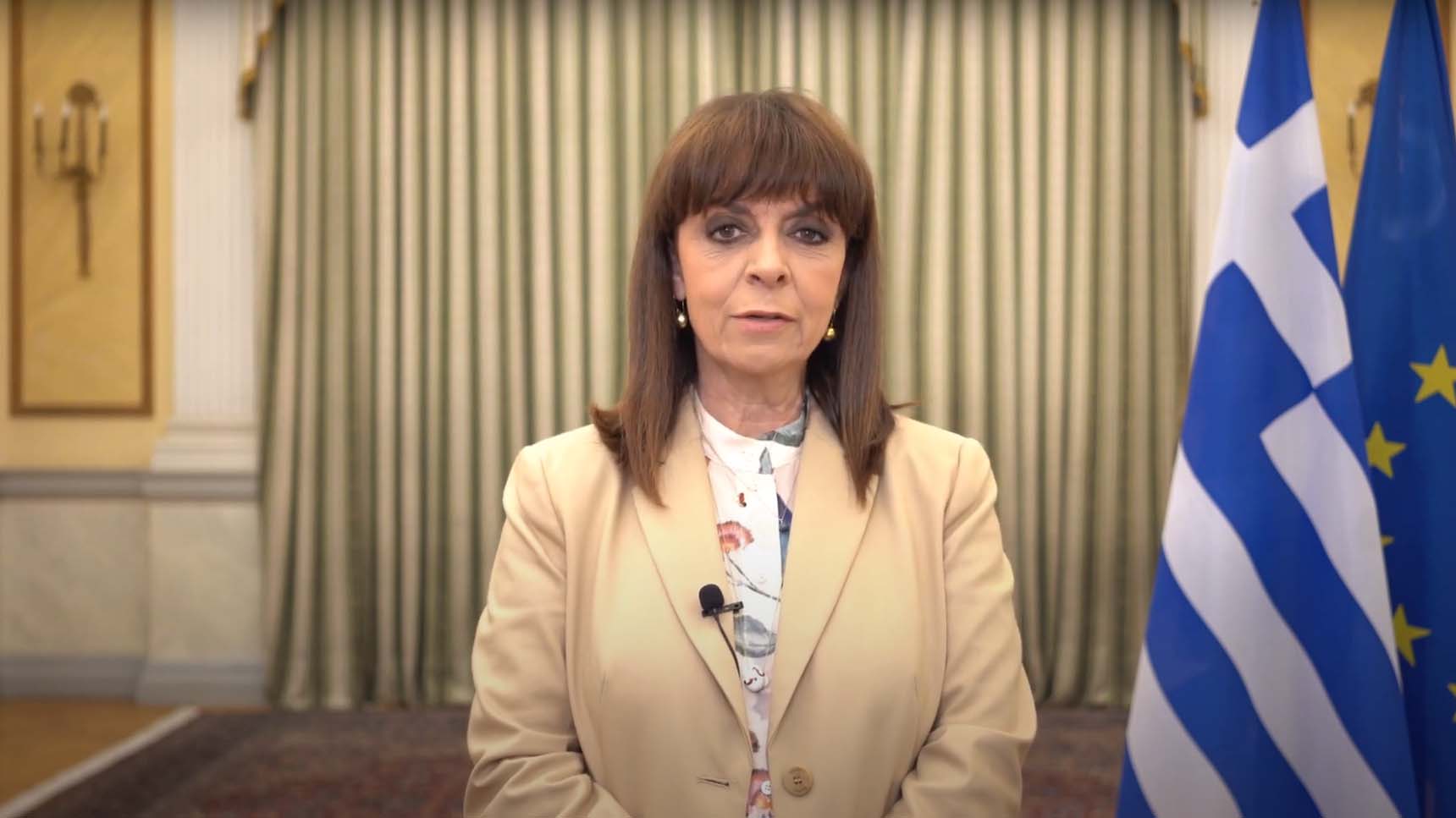 Όλα τα σοβαρά θέματα έχουν λυθεί και στο Προεδρικό Μέγαρο ασχολούνται με τα… φίλτρα της ΠτΔ!