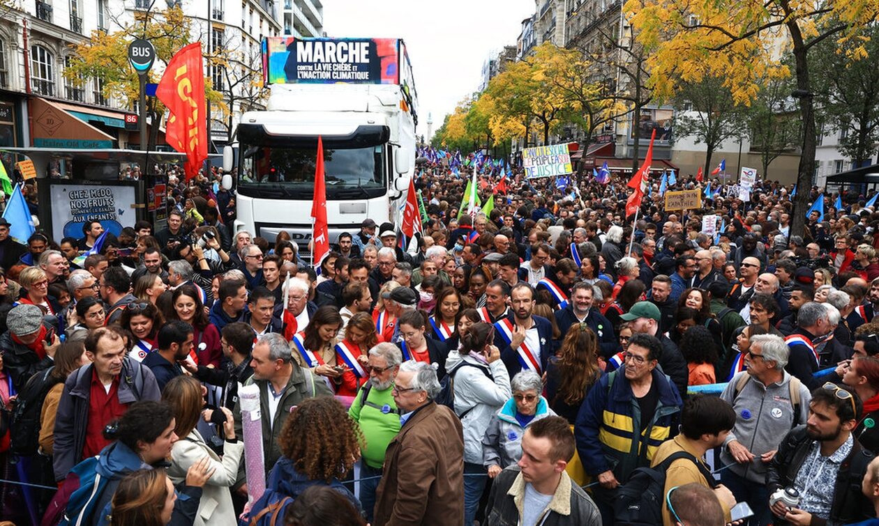 Μαζικές διαδηλώσεις στην Γαλλία – Ζητούν παραίτηση Ε.Μακρόν: «Μέχρι εδώ» λέει ο γαλλικός λαός (βίντεο)