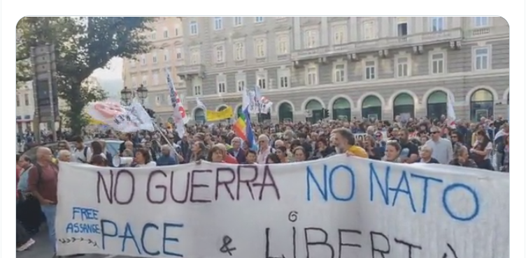 Διαδηλωτές στην Ιταλία ζητούν την έξοδο της χώρας από το ΝΑΤΟ (βίντεο)
