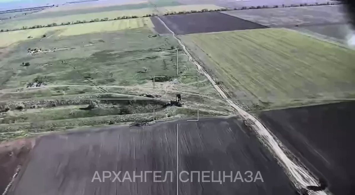 Ουκρανία: Η στιγμή που ρωσικό UAV καταστρέφει ουκρανικό ραντάρ (βίντεο)