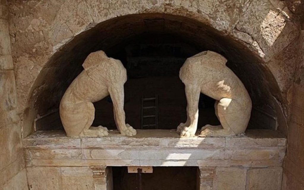 Στο «φως» νέα ευρήματα από την ακρόπολη της αρχαίας Αμφίπολης (φώτο)