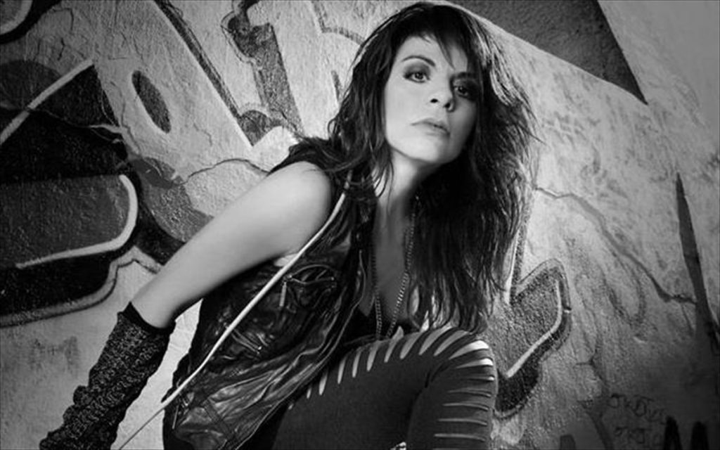 Η τραγουδίστρια Πένυ Σκάρου μιλά για την ερωτική σχέση που έχει με γυναίκα – Πώς το δέχτηκε η οικογένειά της