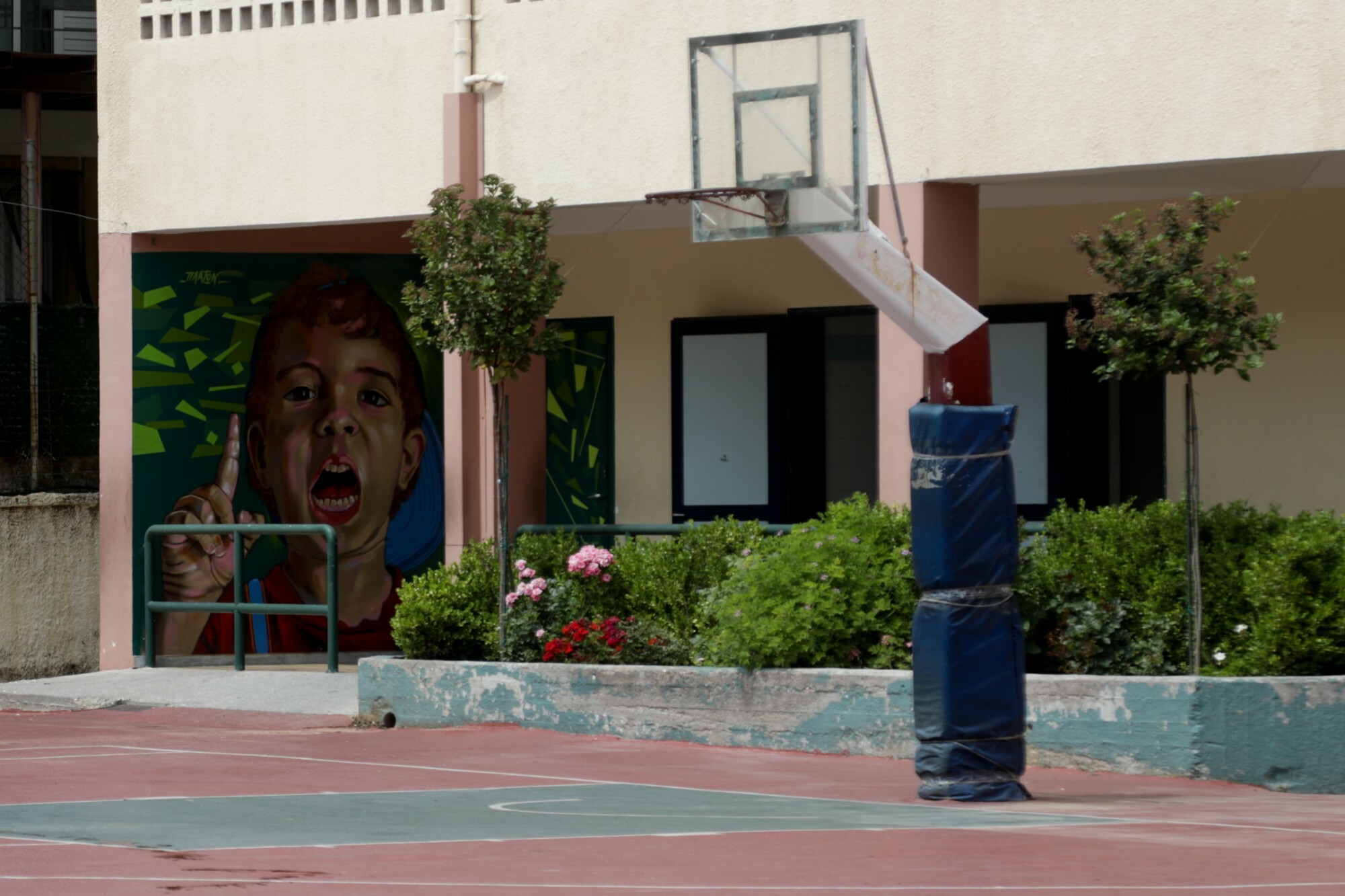 Καβάλα: Αντιδράσεις για την τιμωρία που επιβλήθηκε σε μαθητές που εκβίαζαν συμμαθήτριές τους