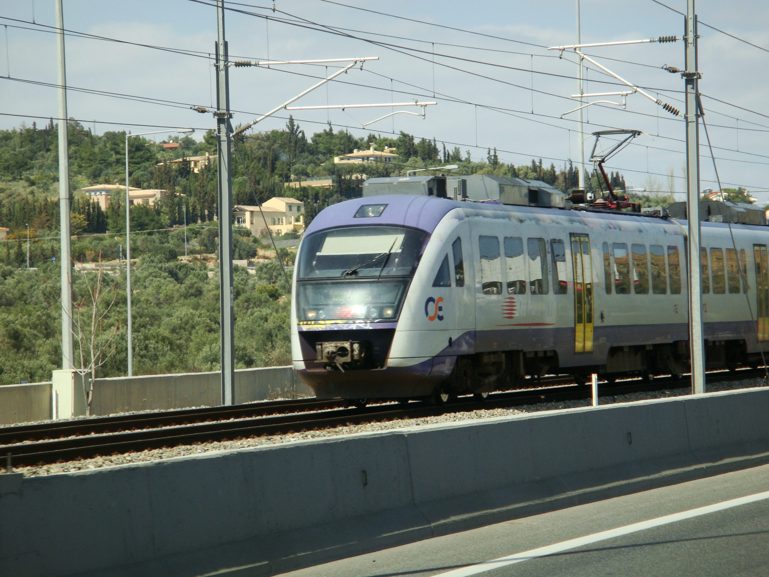 Επεκτείνεται στη Δυτική Αττική ο Προαστιακός Σιδηρόδρομος – Οι 7 νέοι σταθμοί