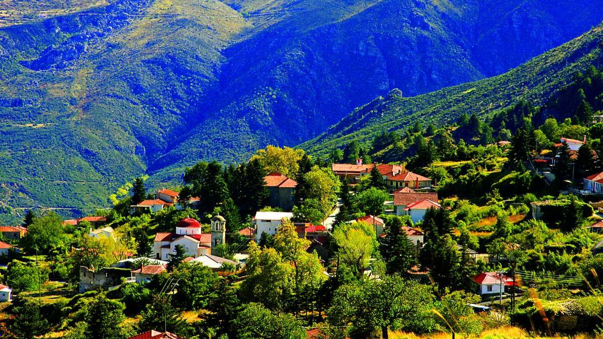 Τρίκαλα Κορινθίας: Μια όμορφη φθινοπωρινή απόδραση μια «ανάσα» από την Αθήνα