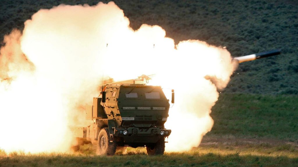 Oυκρανικές δυνάμεις έπληξαν τη πόλη Nova Kakhovka στη Χερσώνα με πυραύλους GMLRS