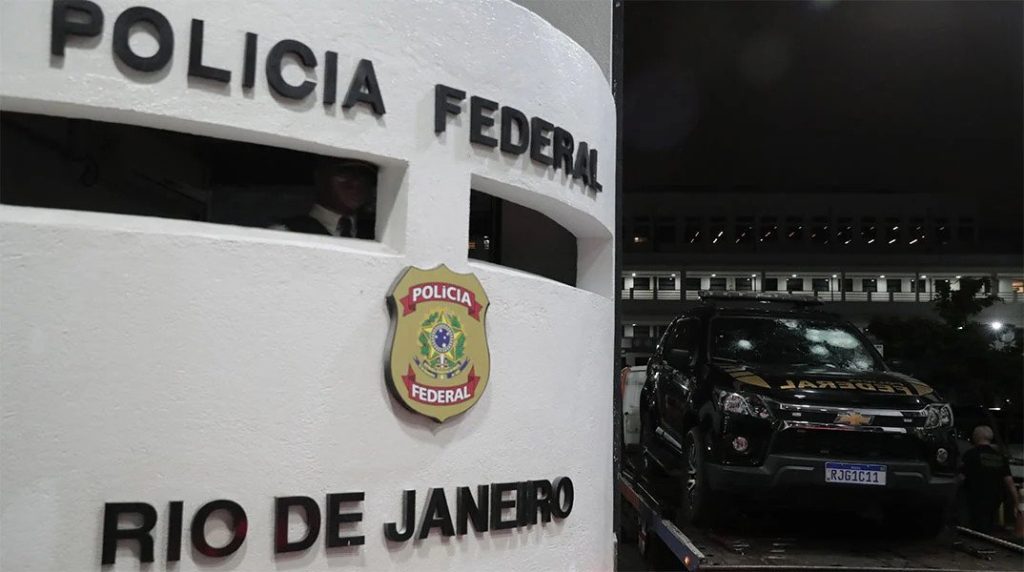 Πολιτικός στη Βραζιλία πέταξε χειροβομβίδες σε αστυνομικούς που πήγαν να τον συλλάβουν