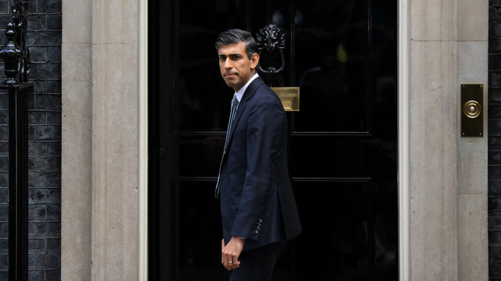 Αλλάζει «ρότα» το Λονδίνο: «Θα κάνουμε προσεκτικούς χειρισμούς με Ουκρανία και Κίνα» – Λίγο πριν την κατάρρευση «ξυπνάνε»