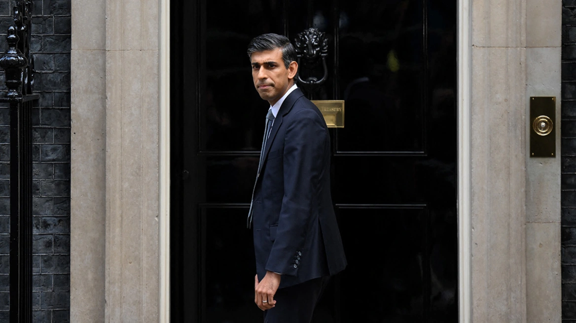 Αλλάζει «ρότα» το Λονδίνο: «Θα κάνουμε προσεκτικούς χειρισμούς με Ουκρανία και Κίνα» – Λίγο πριν την κατάρρευση «ξυπνάνε»