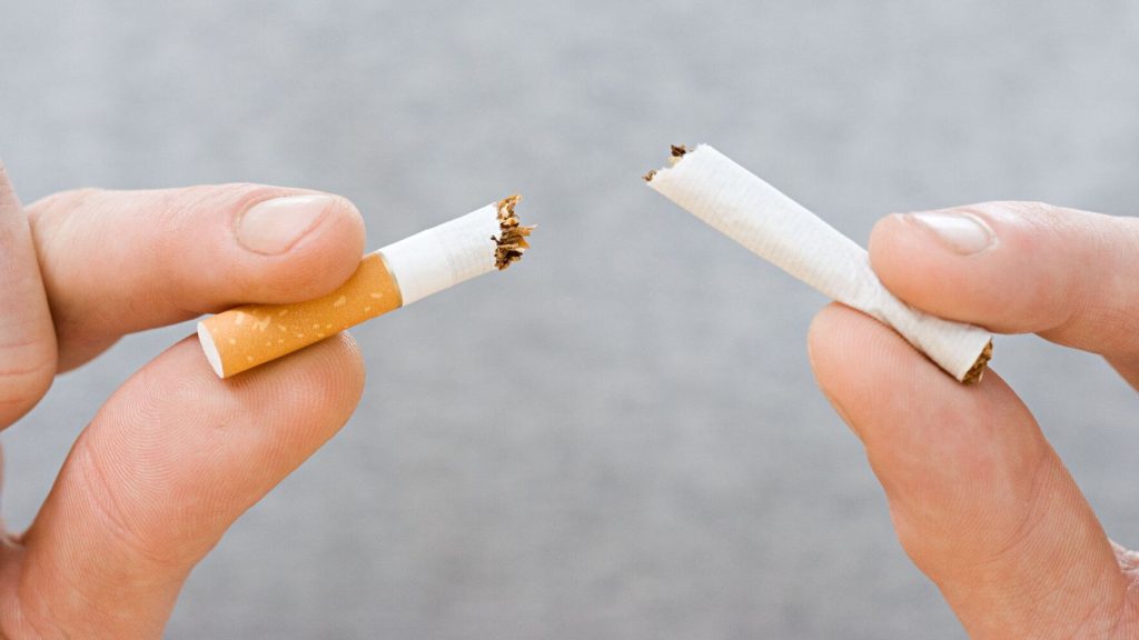 Νέα μελέτη: Όποιος κόβει το τσιγάρο πριν τα 35 του είναι σαν να μην κάπνισε ποτέ