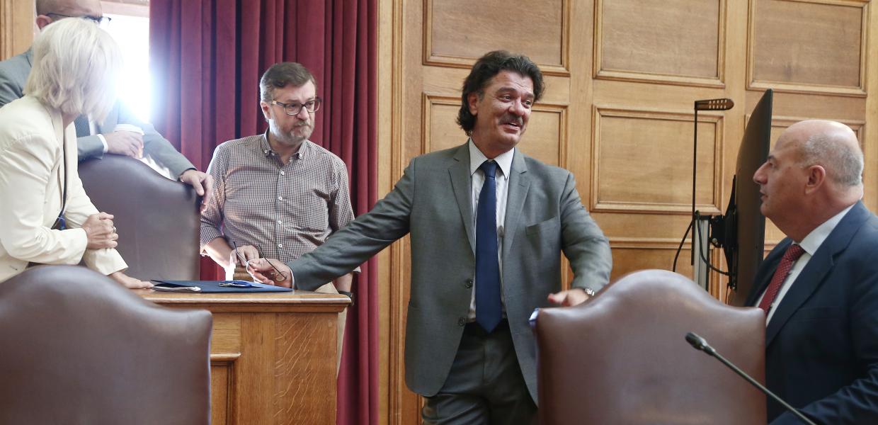 Επιτέλους βρέθηκε κι ένας εισαγγελέας: Παρέμβαση του Χ.Μπαρδάκη στο σκάνδαλο Α.Πάτση