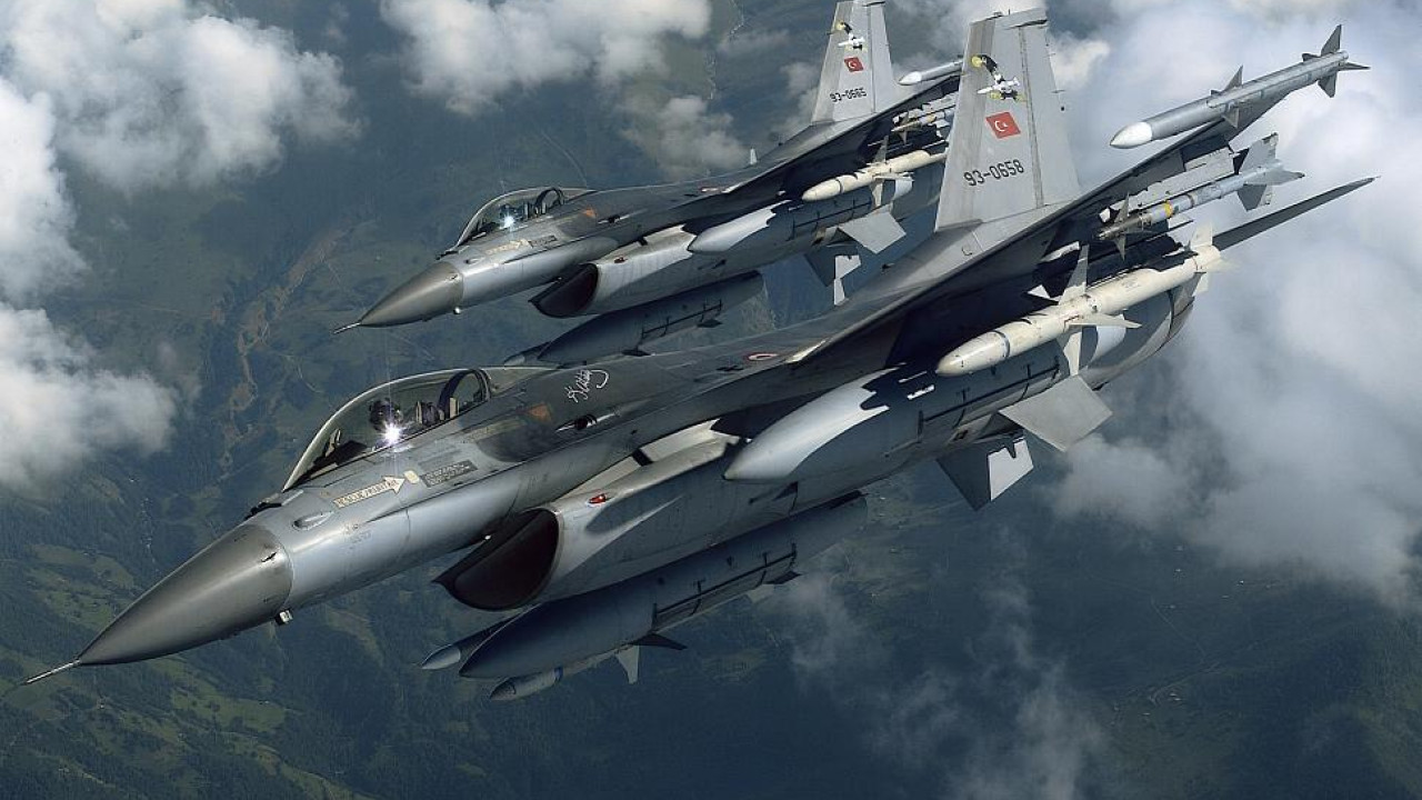 Τουρκικά αεροσκάφη πραγματοποίησαν 35 παραβιάσεις του Εθνικού Εναέριου Χώρου